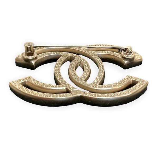 ❤️SOLD❤️2021 CHANEL Classic CC Large Crystal Brooch - Picture 5 of 11